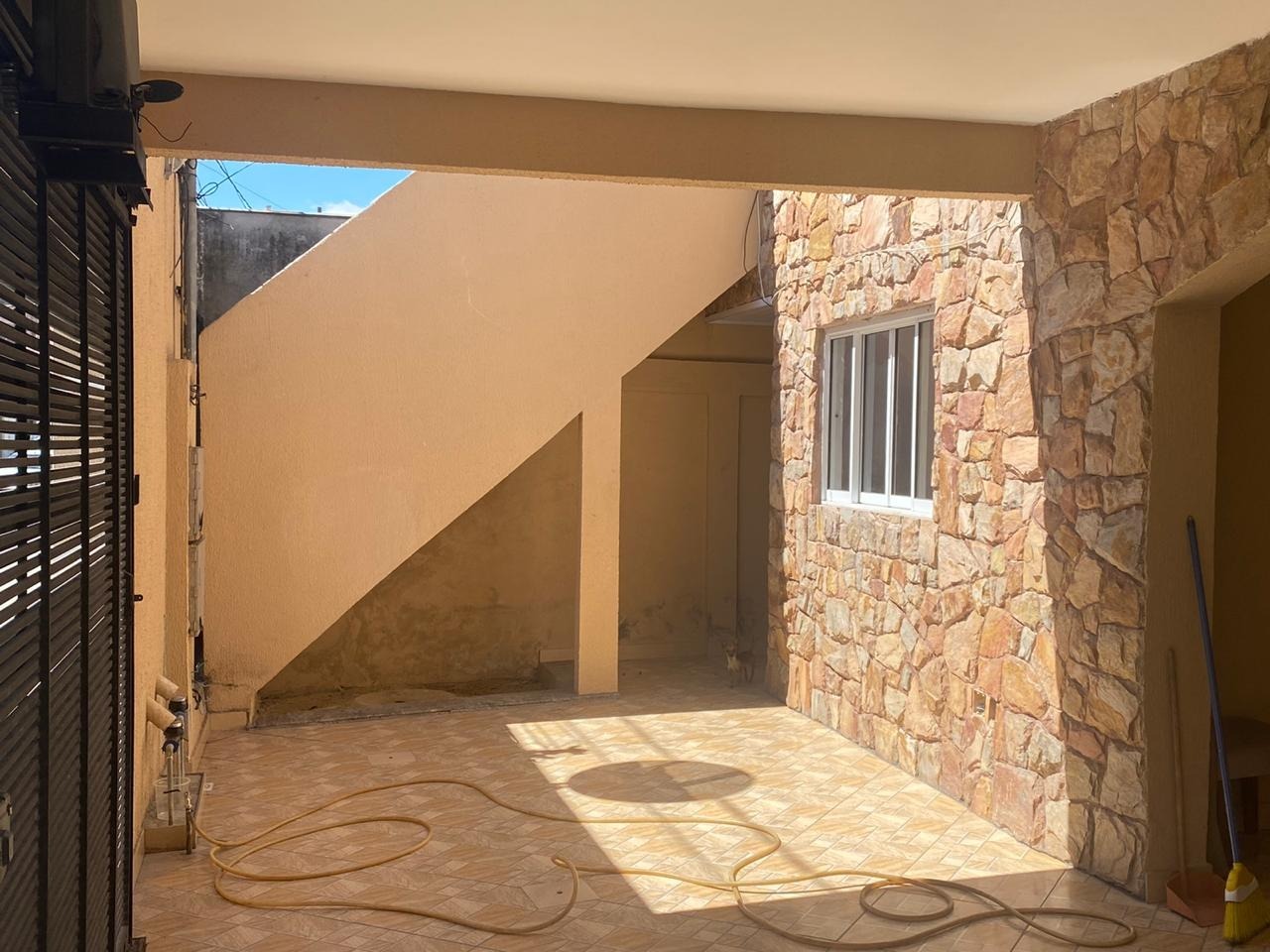 Casa à venda com 6 quartos, 220m² - Foto 25