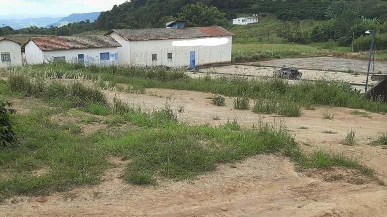 Chácara à venda com 4 quartos, 526300m² - Foto 15