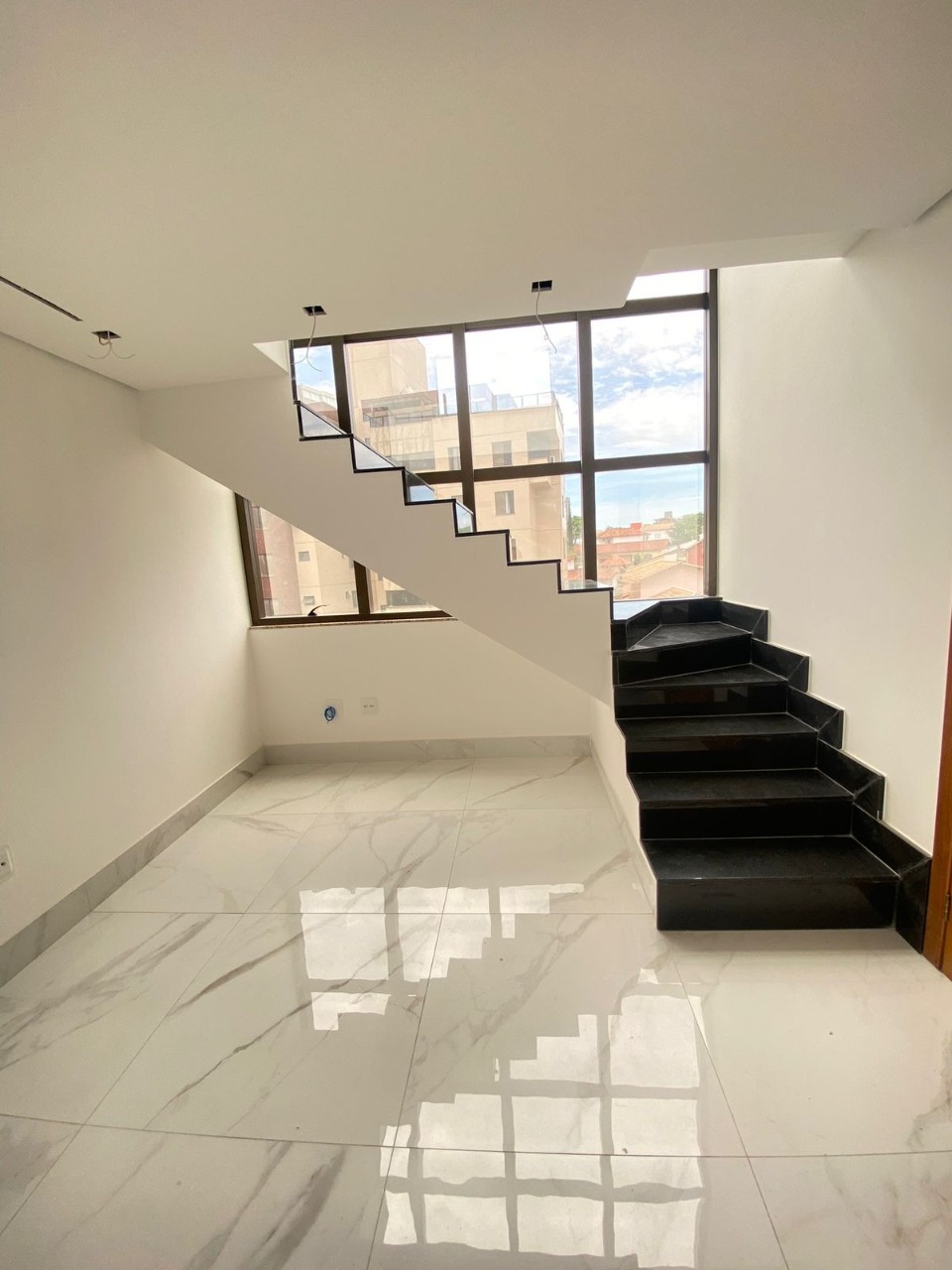 Cobertura à venda com 4 quartos, 240m² - Foto 6