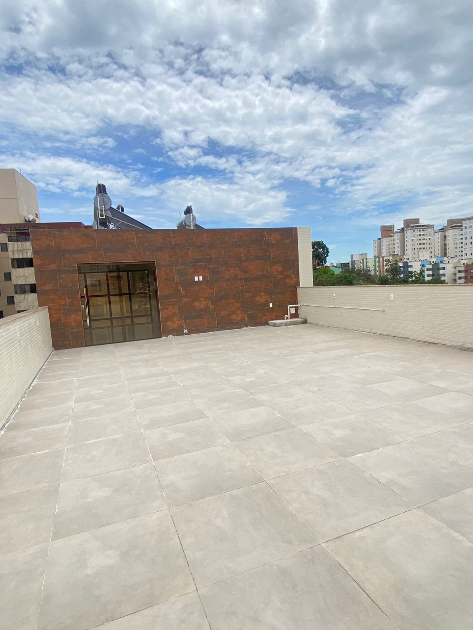 Cobertura à venda com 4 quartos, 240m² - Foto 4