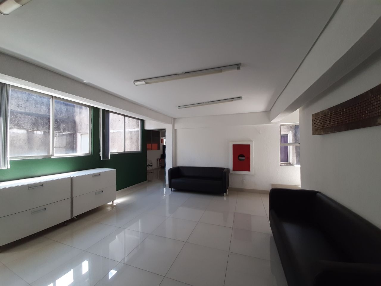 Prédio Inteiro para alugar com 1 quarto, 950m² - Foto 1