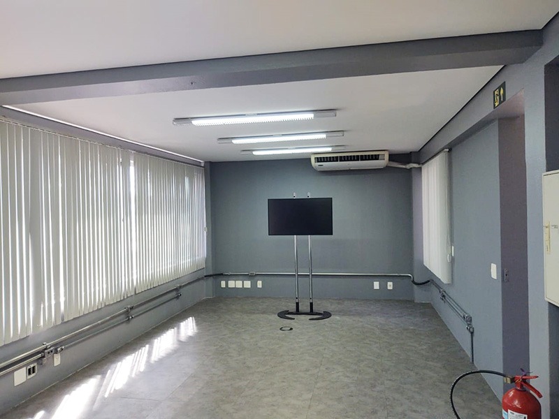 Prédio Inteiro para alugar com 1 quarto, 950m² - Foto 2