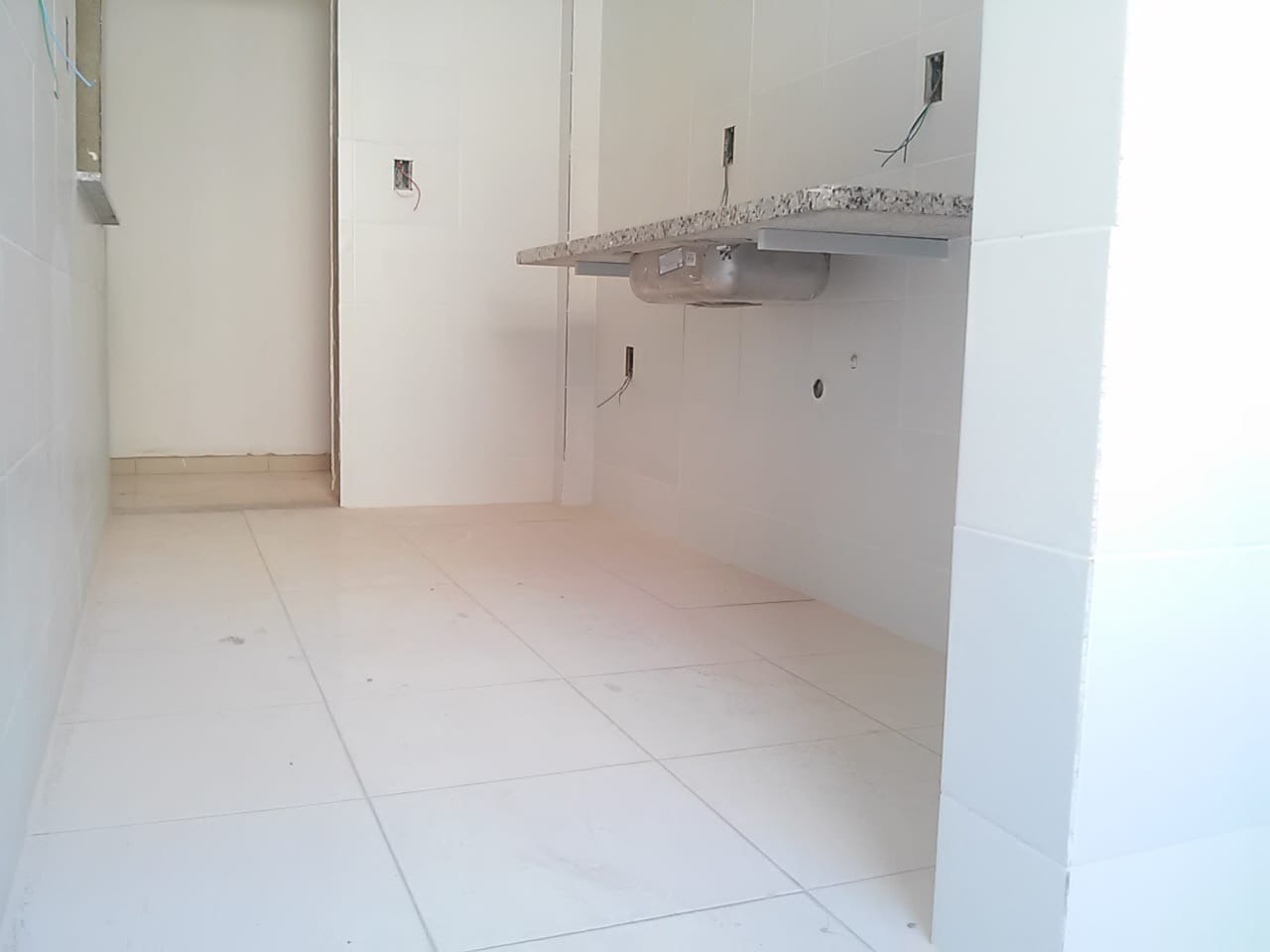 Apartamento à venda com 2 quartos, 64m² - Foto 8