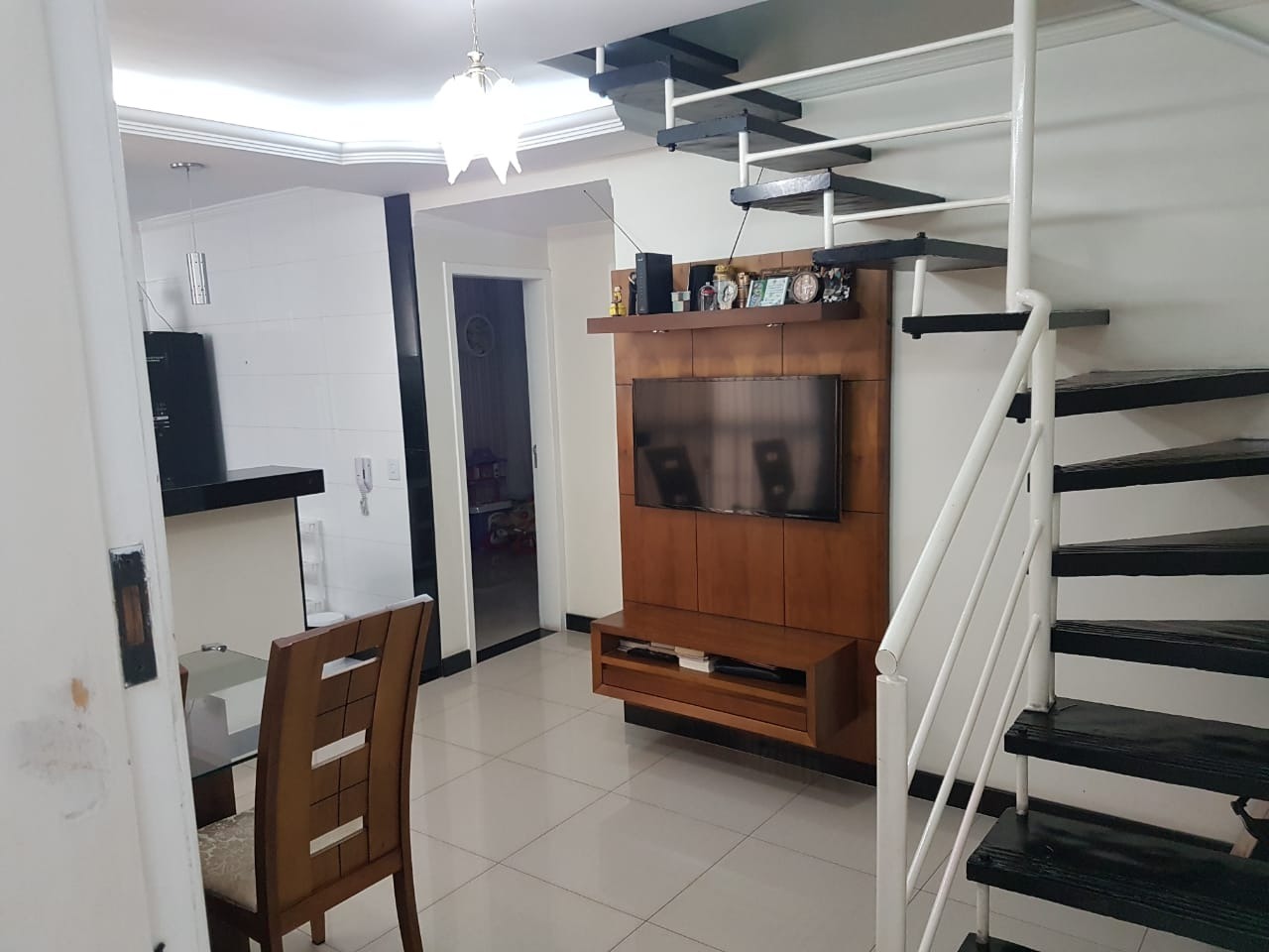 Cobertura à venda com 2 quartos, 98m² - Foto 1