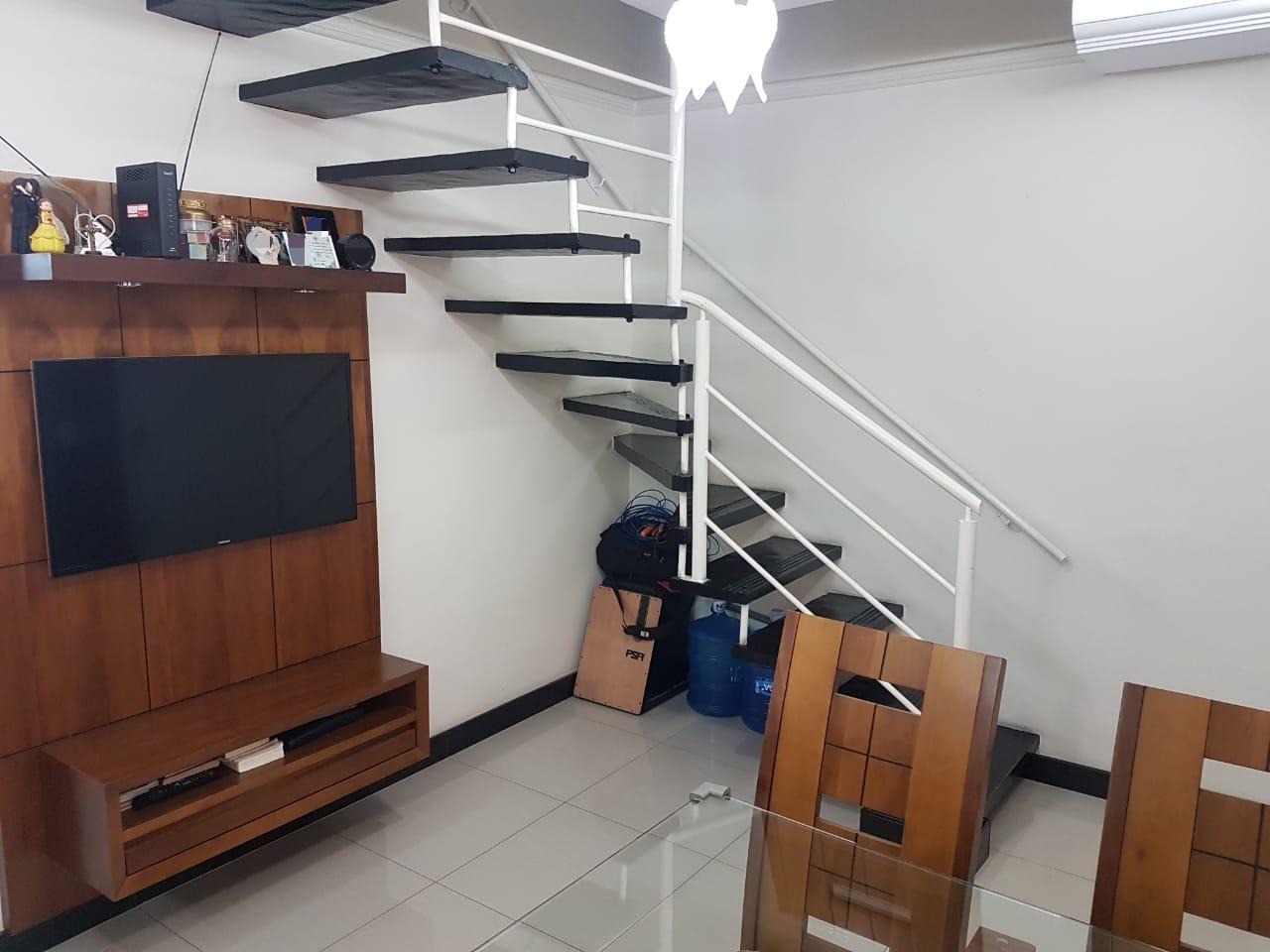 Cobertura à venda com 2 quartos, 98m² - Foto 2