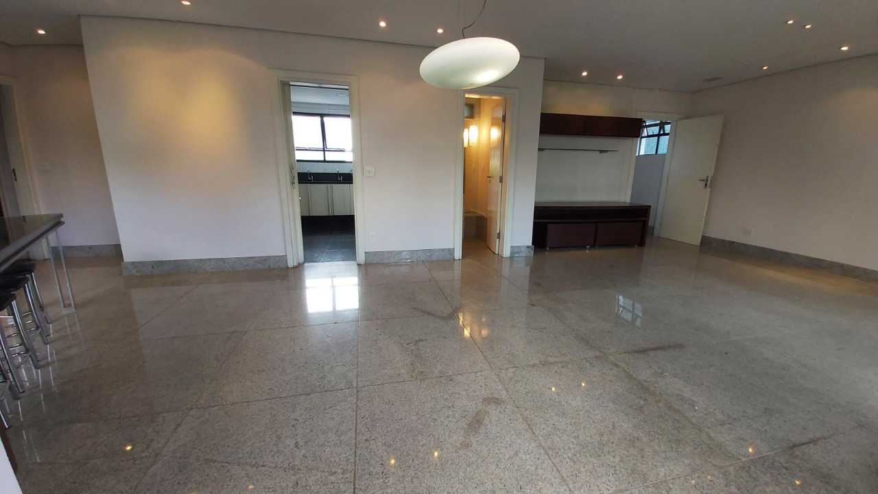 Apartamento à venda com 4 quartos, 180m² - Foto 13