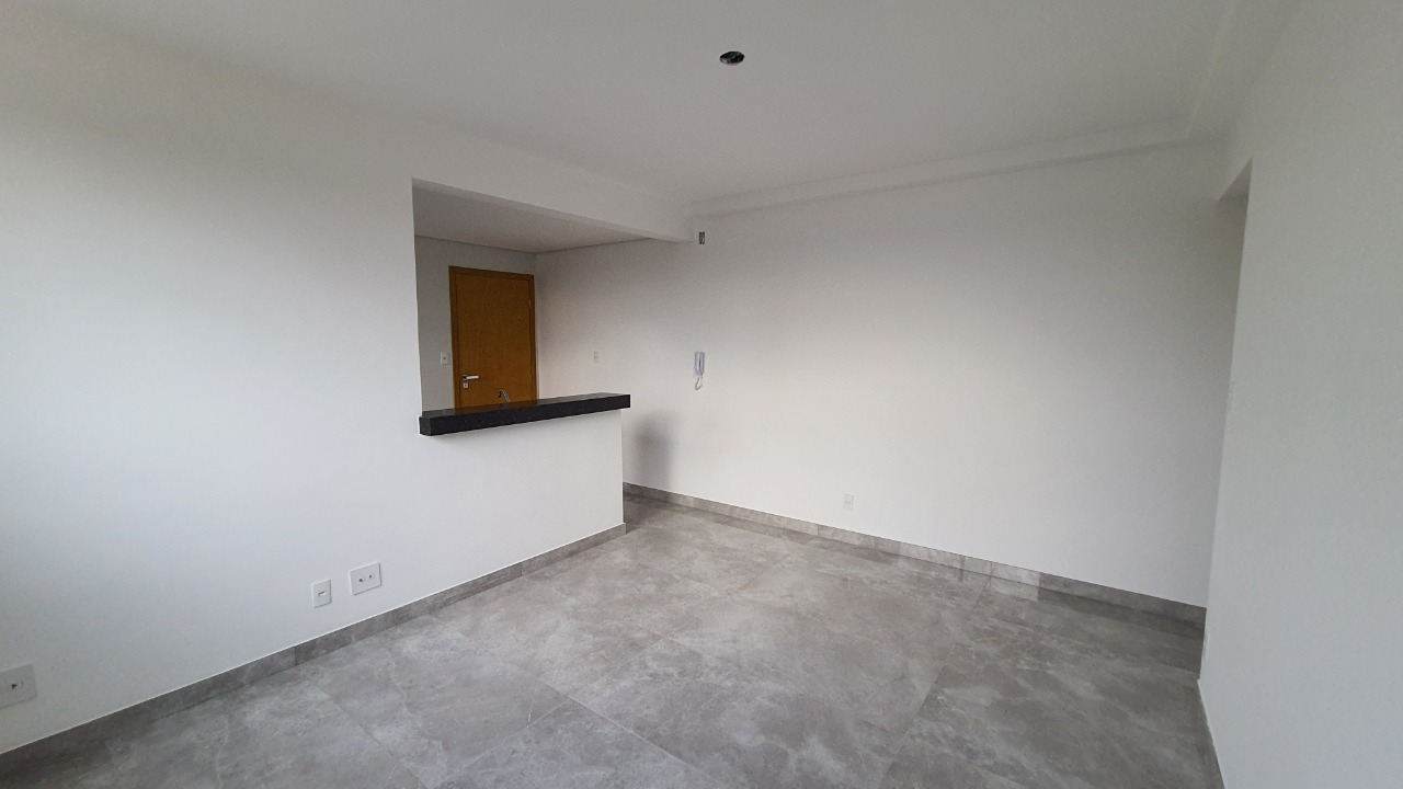 Apartamento à venda com 2 quartos, 60m² - Foto 1