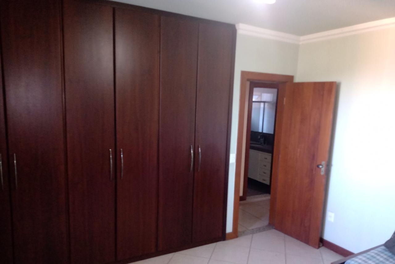 Casa à venda com 4 quartos, 414m² - Foto 6