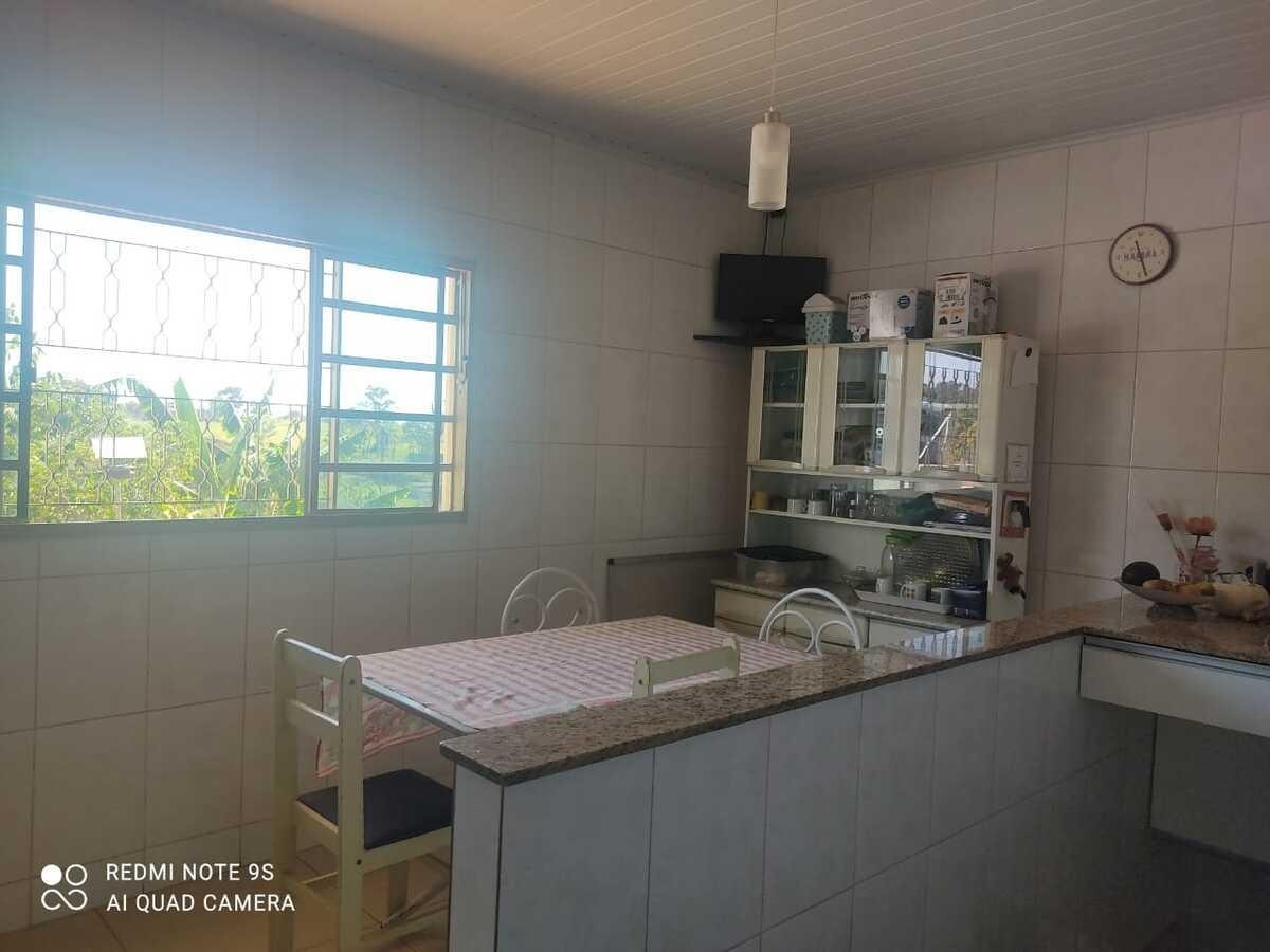 Casa à venda com 4 quartos, 200m² - Foto 8