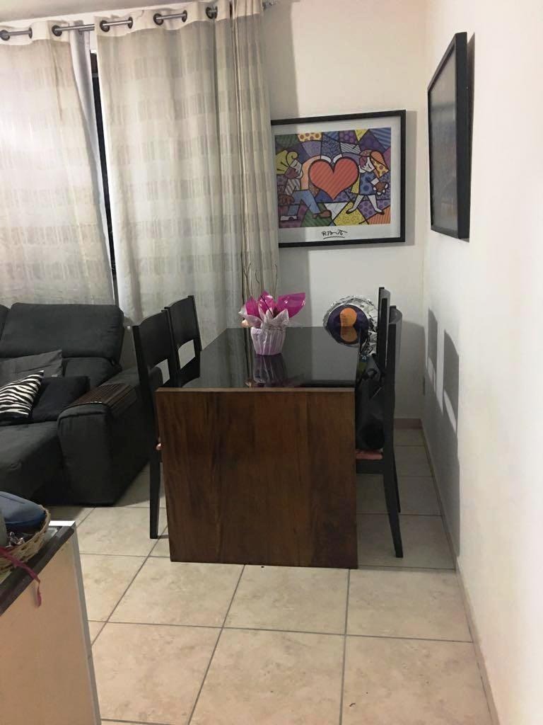 Apartamento à venda com 2 quartos, 51m² - Foto 4