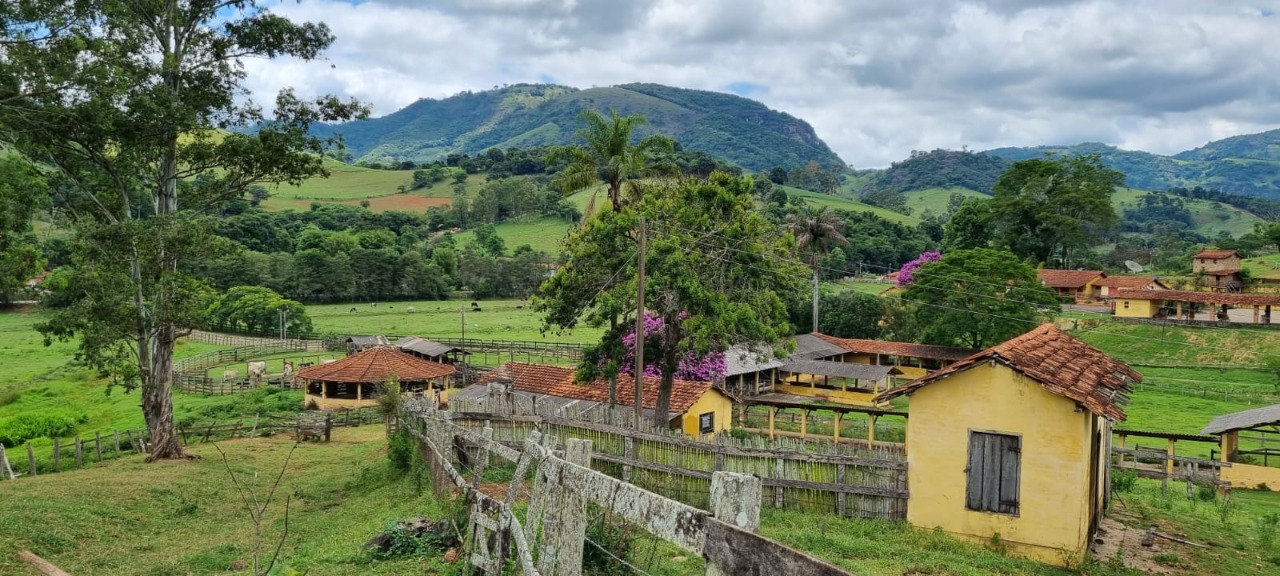 Chácara à venda com 4 quartos, 2636000m² - Foto 13