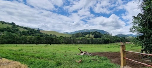 Chácara à venda com 4 quartos, 2636000m² - Foto 11