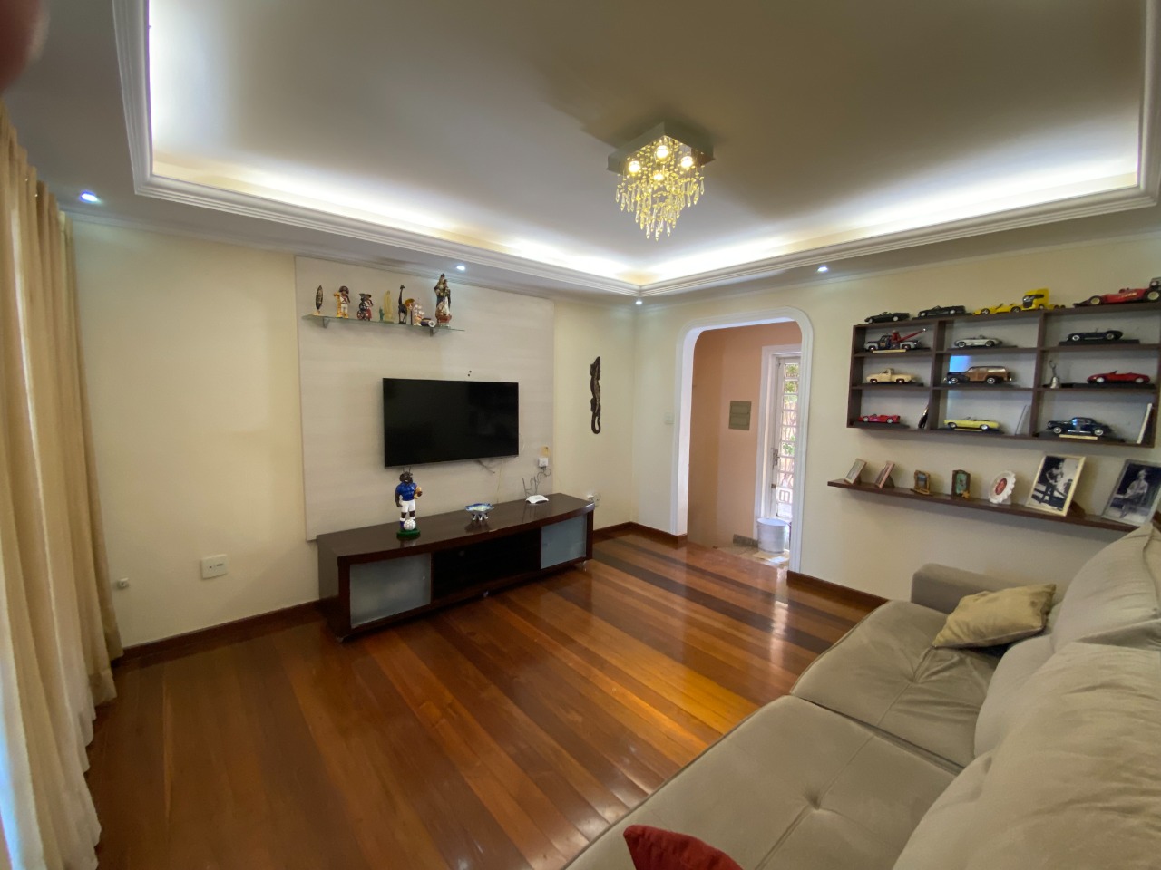 Casa à venda com 3 quartos, 319m² - Foto 4