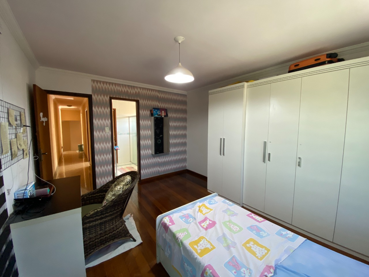 Casa à venda com 3 quartos, 319m² - Foto 16