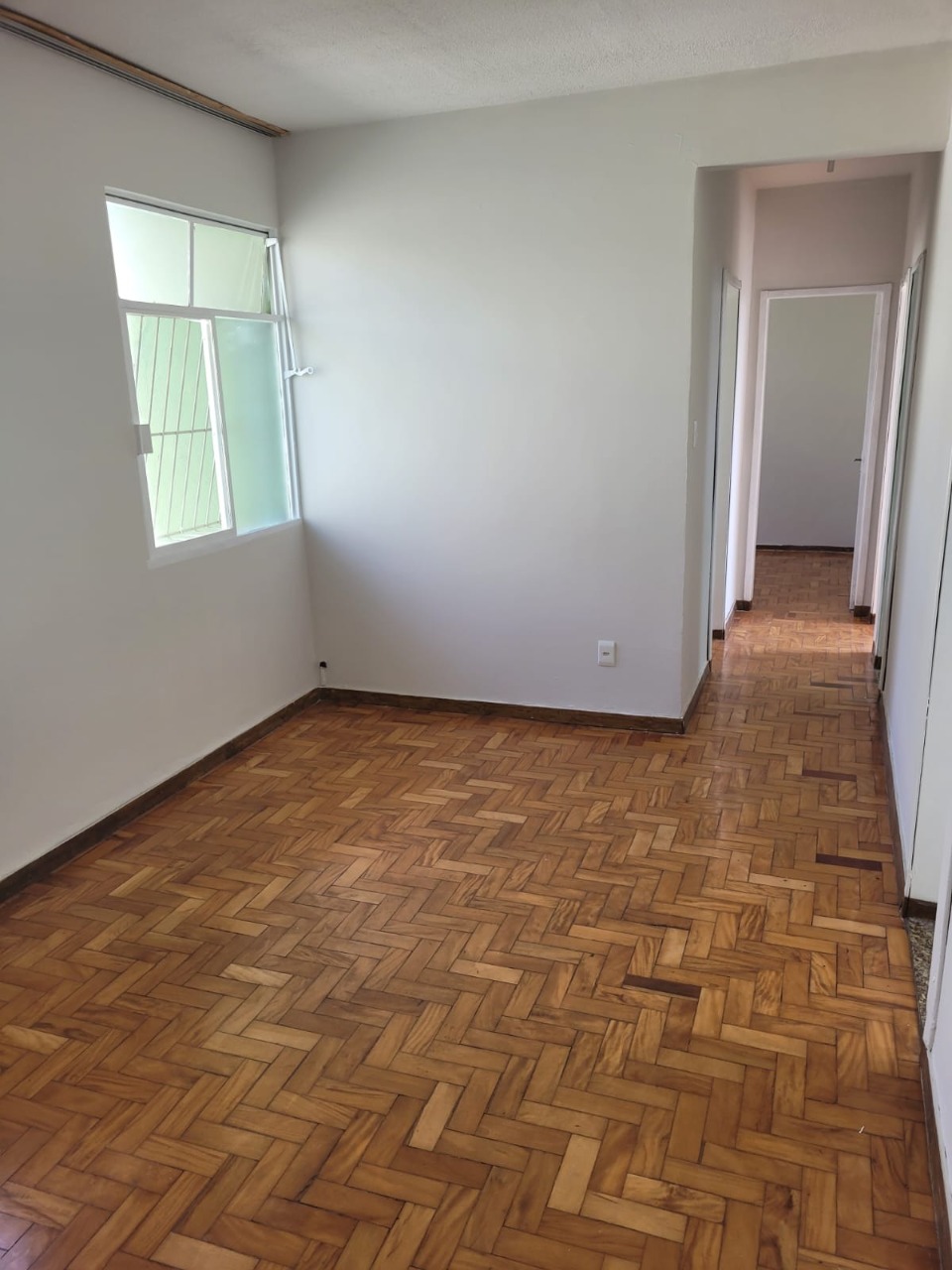 Apartamento à venda com 3 quartos, 64m² - Foto 2