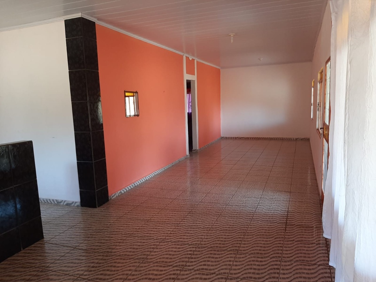 Casa à venda com 5 quartos, 240m² - Foto 3