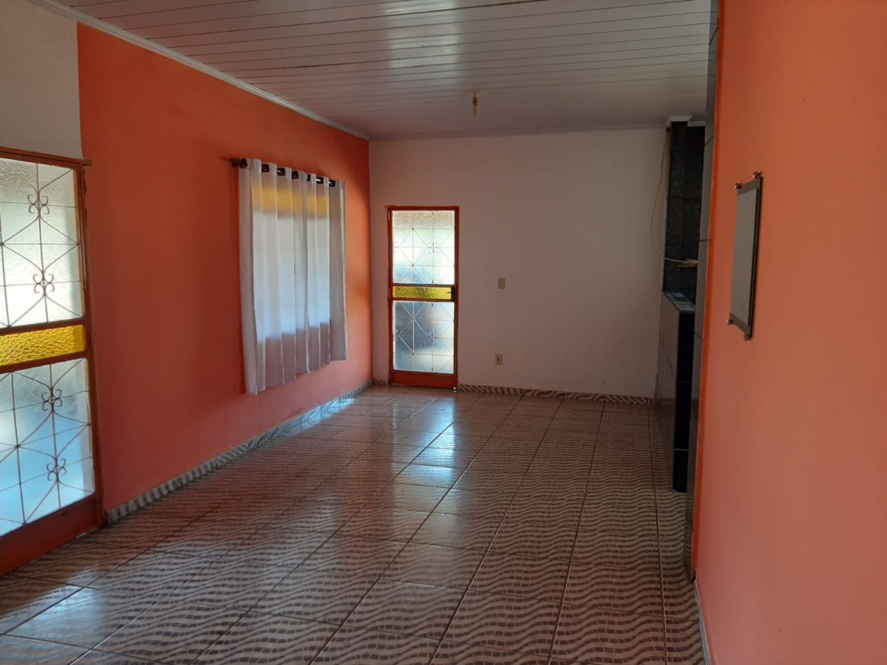 Casa à venda com 5 quartos, 240m² - Foto 2