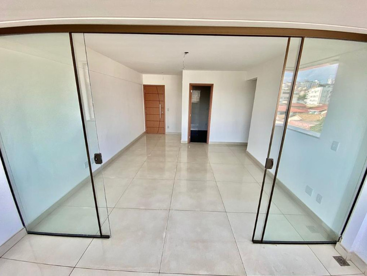 Apartamento à venda com 3 quartos, 92m² - Foto 6