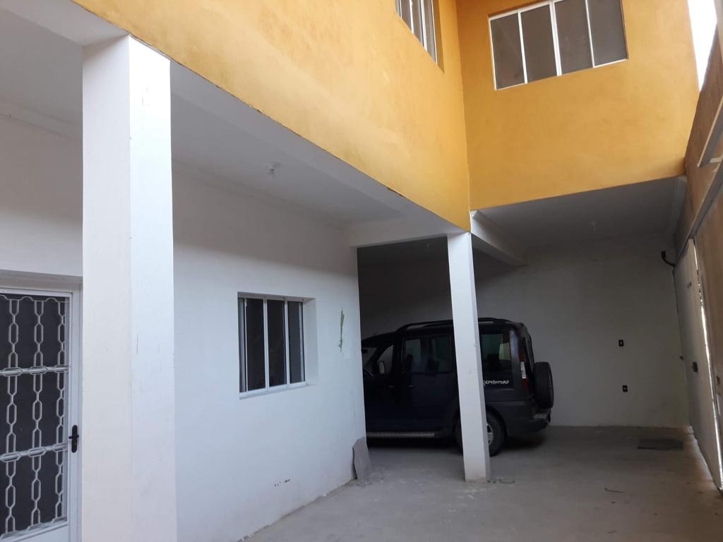 Casa à venda com 6 quartos, 370m² - Foto 4