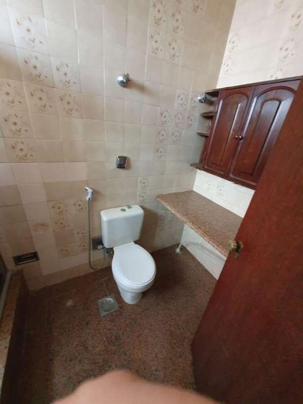 Apartamento à venda com 4 quartos, 165m² - Foto 1