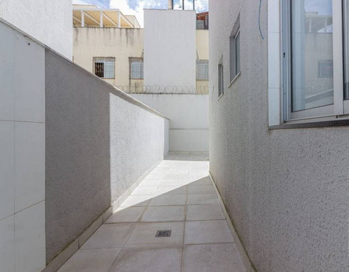 Apartamento à venda com 3 quartos, 100m² - Foto 2