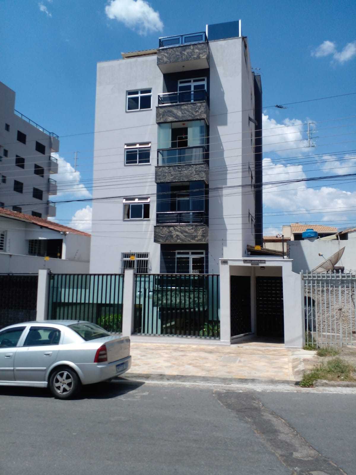 Cobertura à venda com 3 quartos, 190m² - Foto 2