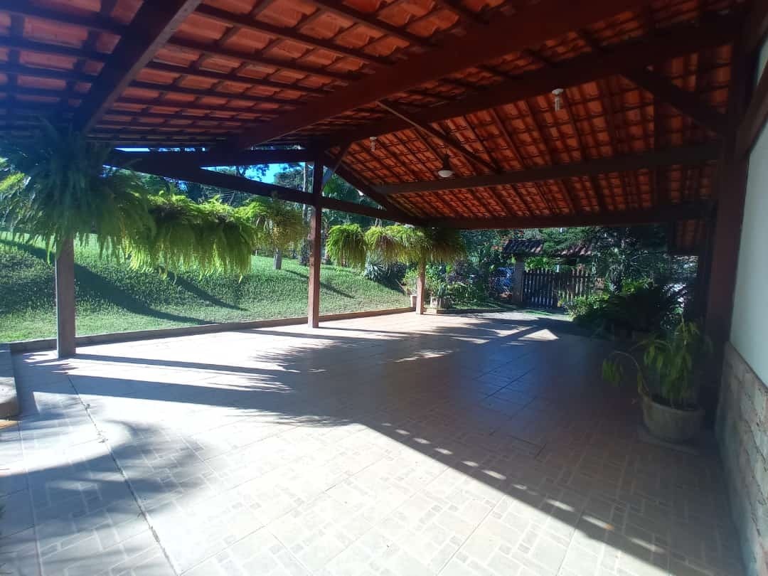 Chácara à venda com 8 quartos, 3000m² - Foto 19