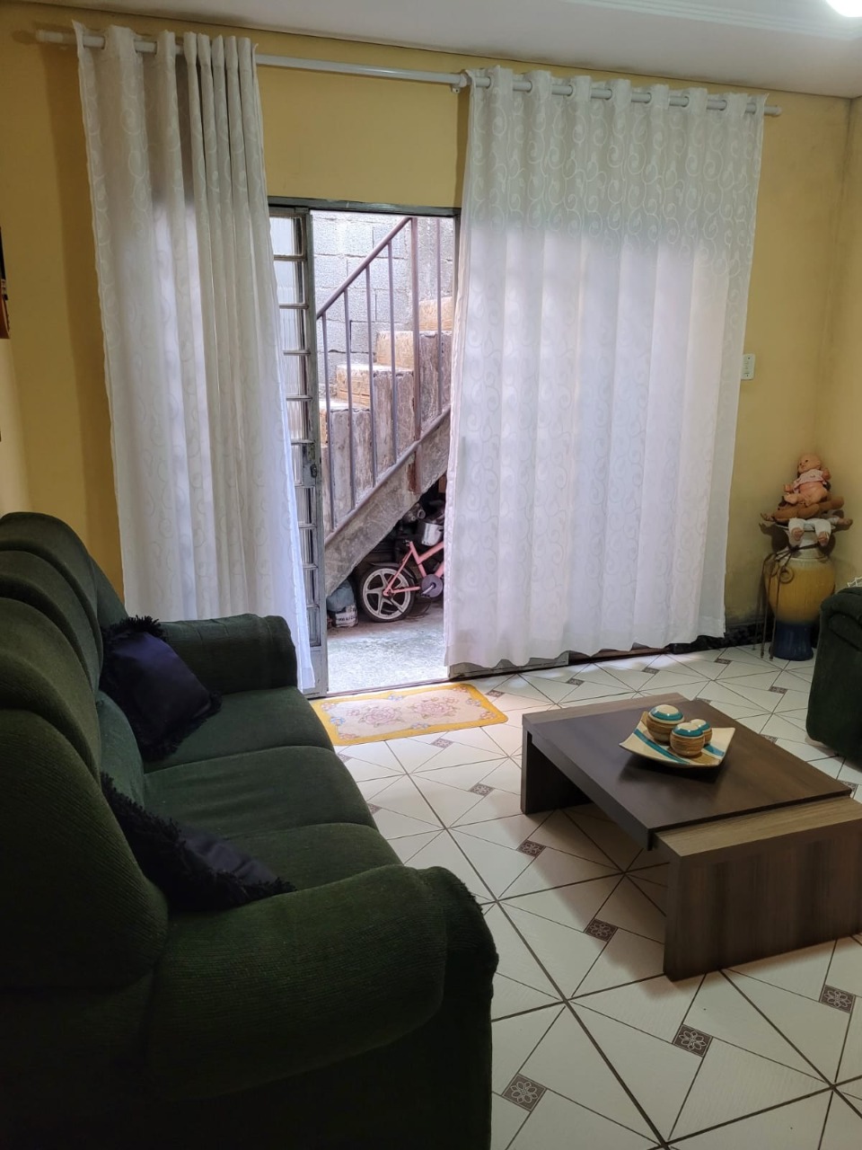 Casa à venda com 3 quartos, 200m² - Foto 2