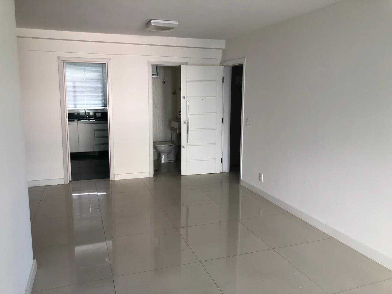 Apartamento para alugar com 3 quartos, 87m² - Foto 1