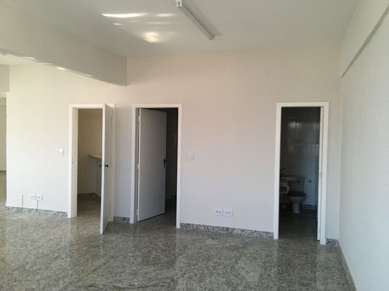 Loja-Salão para alugar com 1 quarto, 162m² - Foto 14