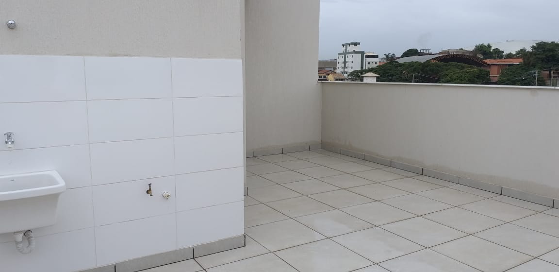 Cobertura à venda com 3 quartos, 150m² - Foto 4