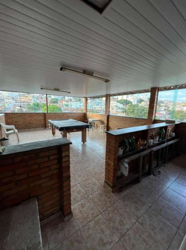 Casa à venda com 4 quartos, 316m² - Foto 5