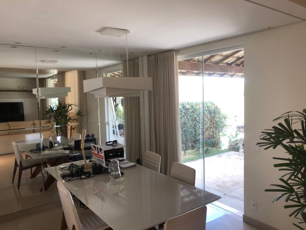 Casa de Condomínio à venda com 3 quartos, 215m² - Foto 14