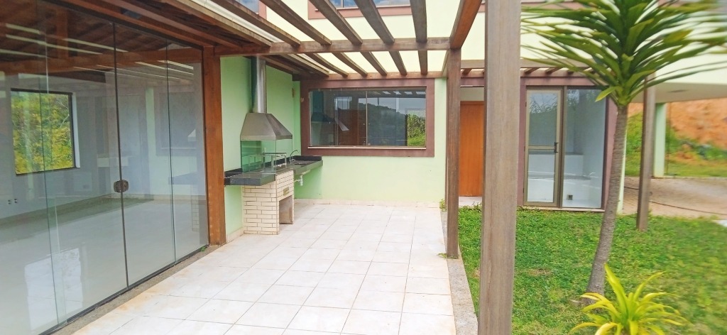 Casa à venda com 4 quartos, 300m² - Foto 10