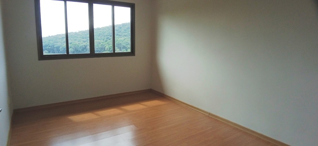 Casa à venda com 4 quartos, 300m² - Foto 24