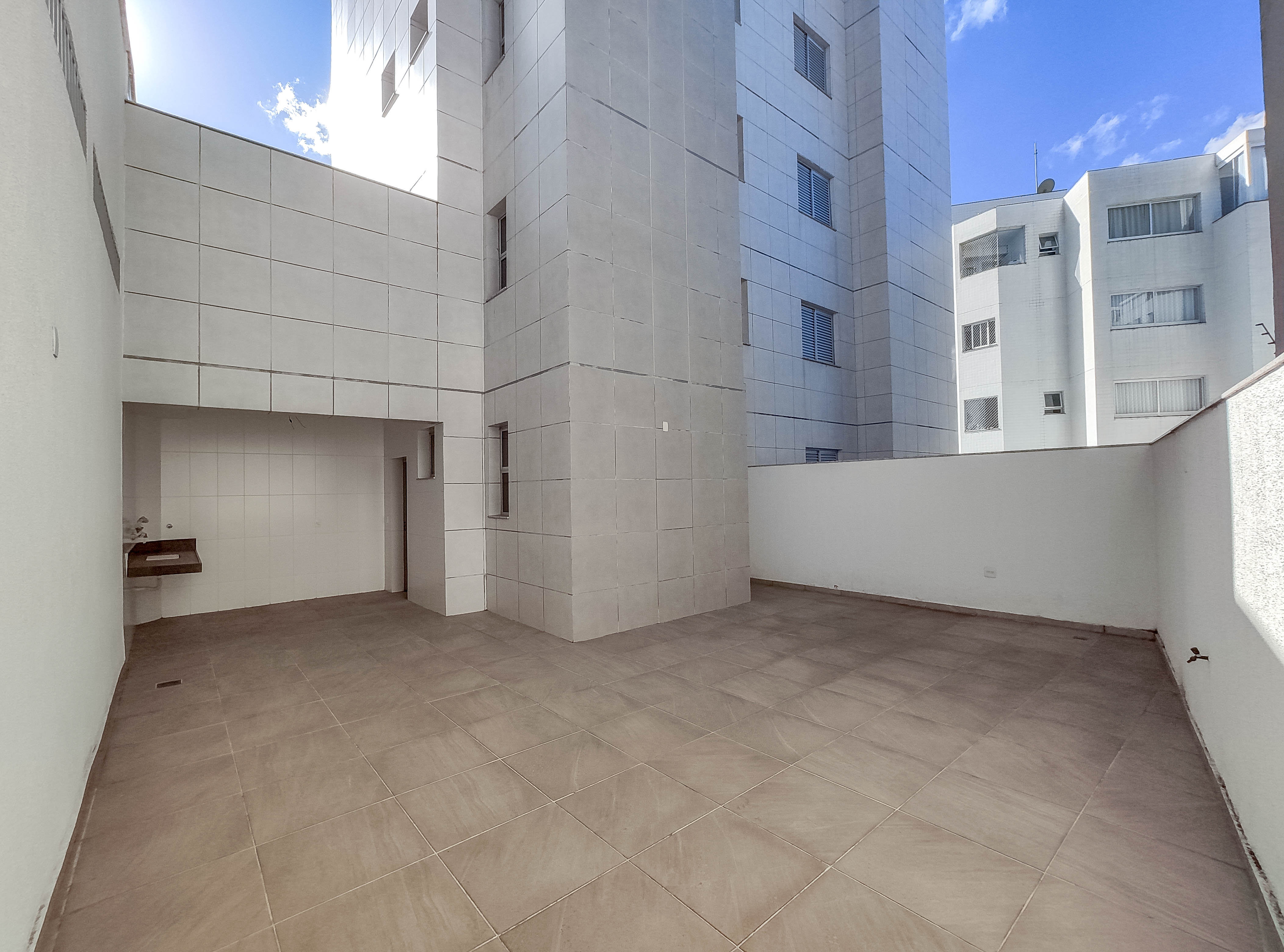 Apartamento à venda com 4 quartos, 210m² - Foto 11