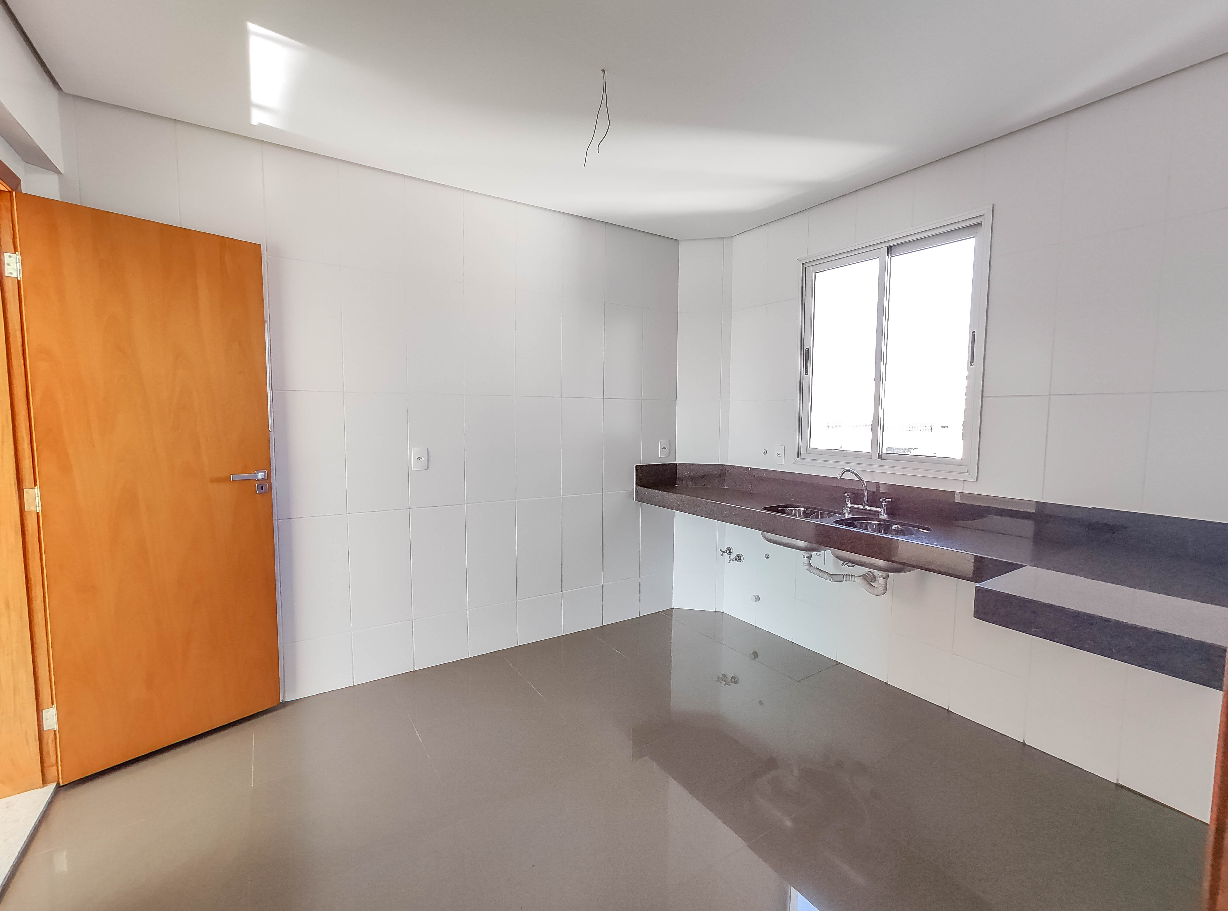 Apartamento à venda com 4 quartos, 210m² - Foto 6