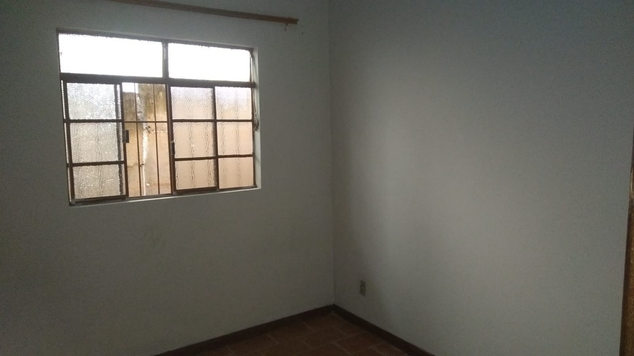 Casa à venda com 3 quartos, 360m² - Foto 10