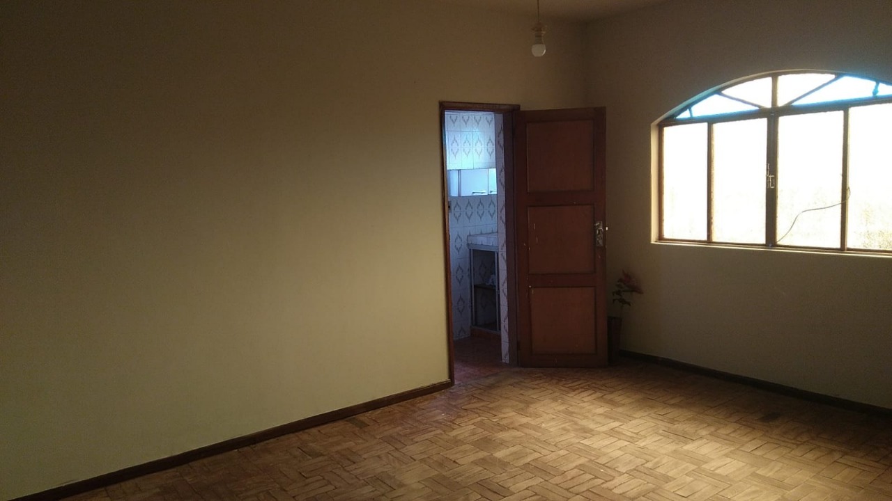 Casa à venda com 3 quartos, 360m² - Foto 11