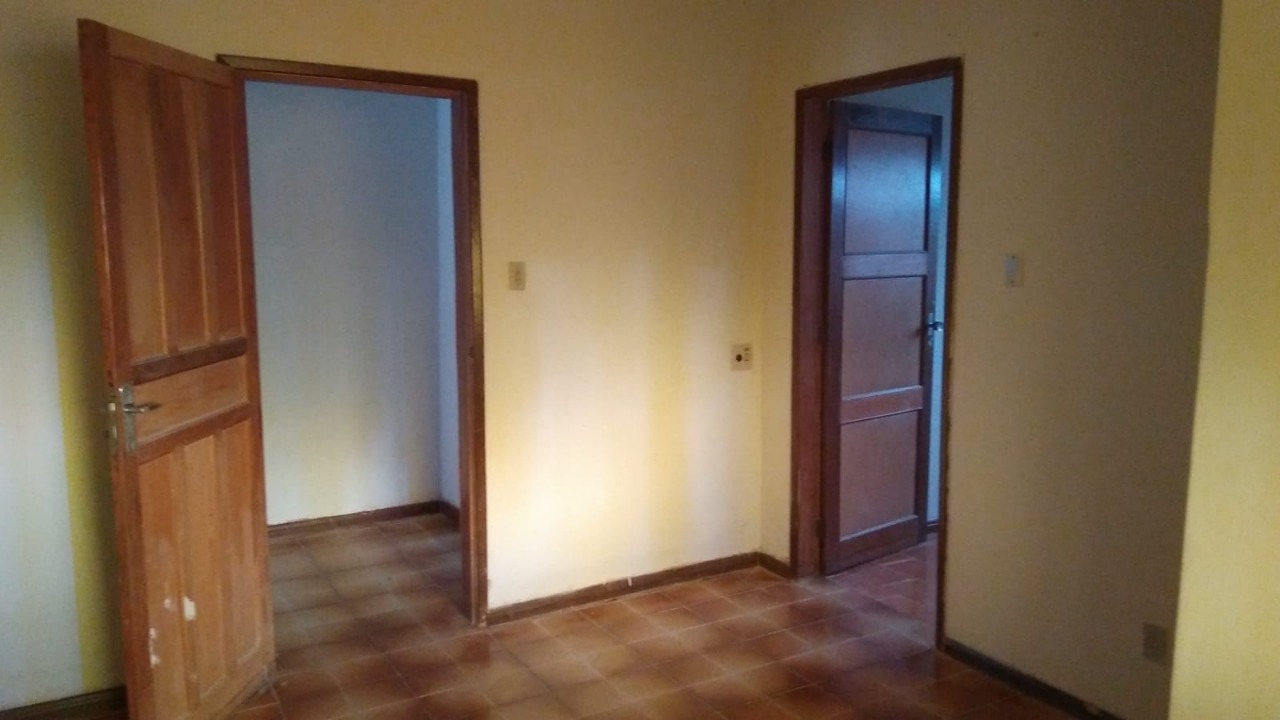 Casa à venda com 3 quartos, 360m² - Foto 13