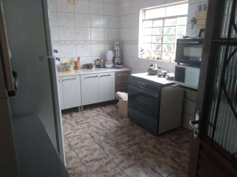 Casa à venda com 4 quartos, 260m² - Foto 10