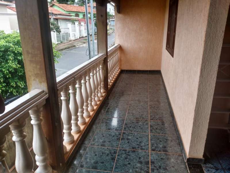 Casa à venda com 4 quartos, 260m² - Foto 8