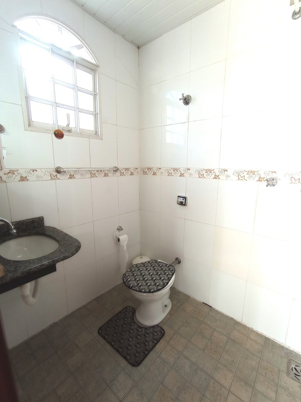 Casa à venda com 3 quartos, 300m² - Foto 18