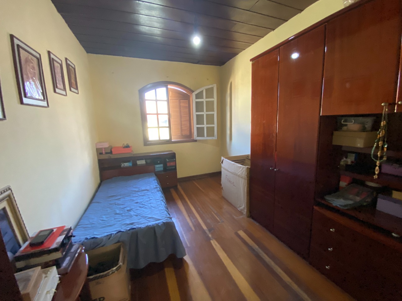 Casa à venda com 4 quartos, 357m² - Foto 13