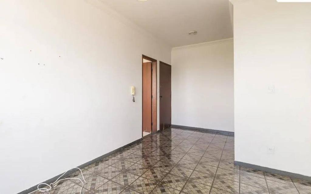 Apartamento à venda com 2 quartos, 55m² - Foto 2