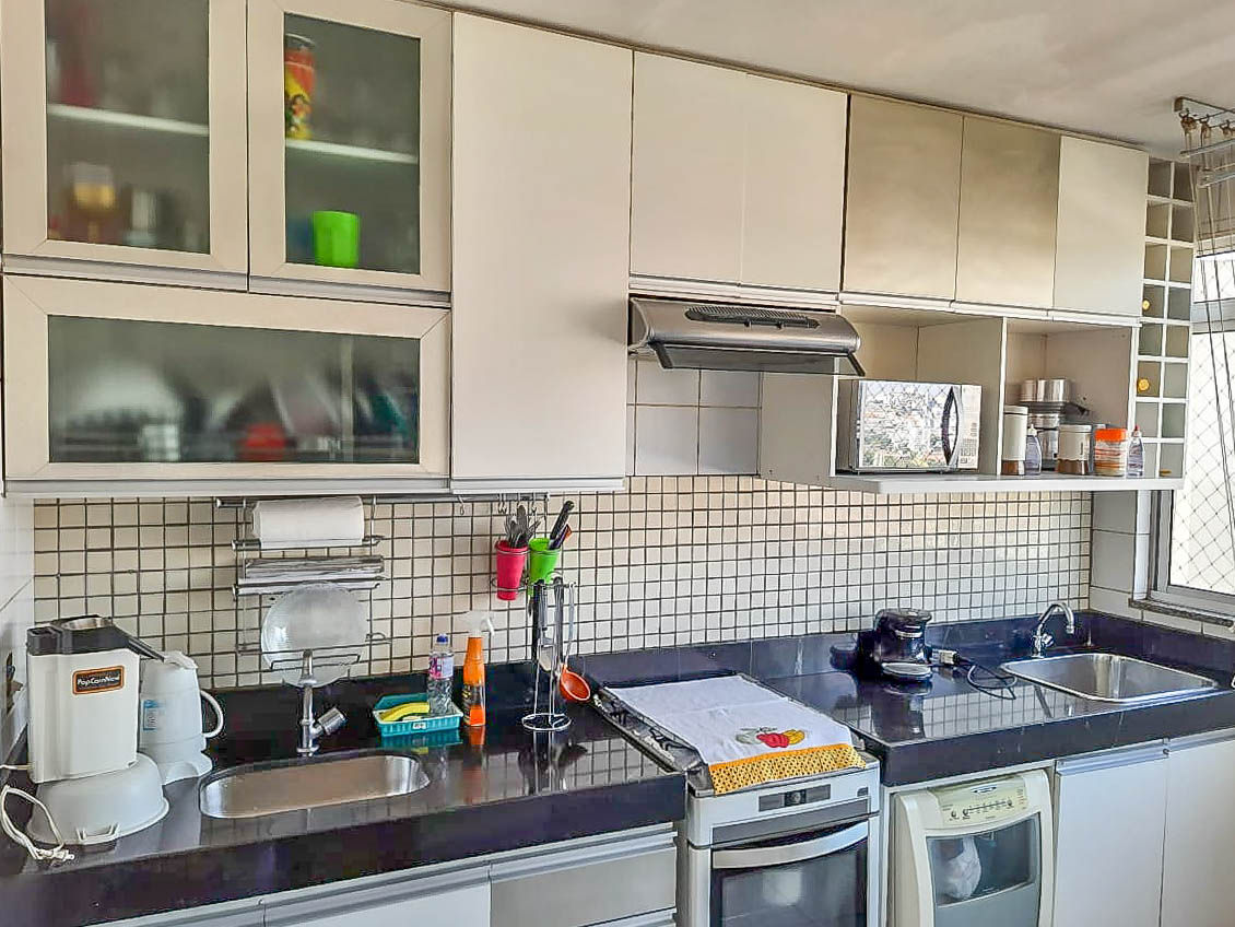 Apartamento à venda com 3 quartos, 73m² - Foto 2