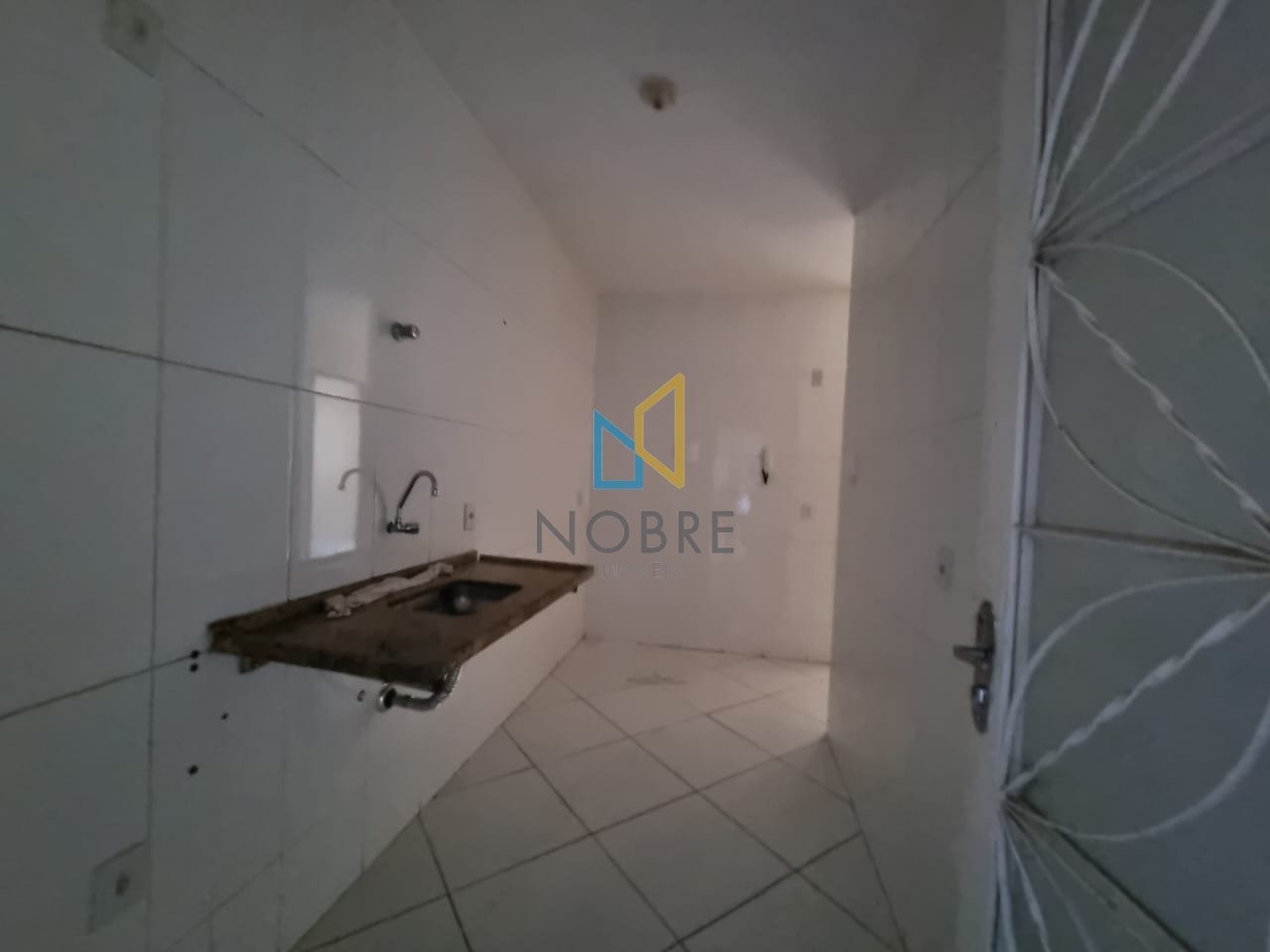 Casa à venda com 2 quartos, 360m² - Foto 6