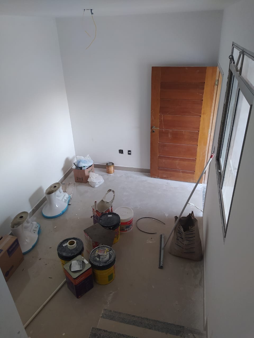 Casa à venda com 2 quartos, 70m² - Foto 2