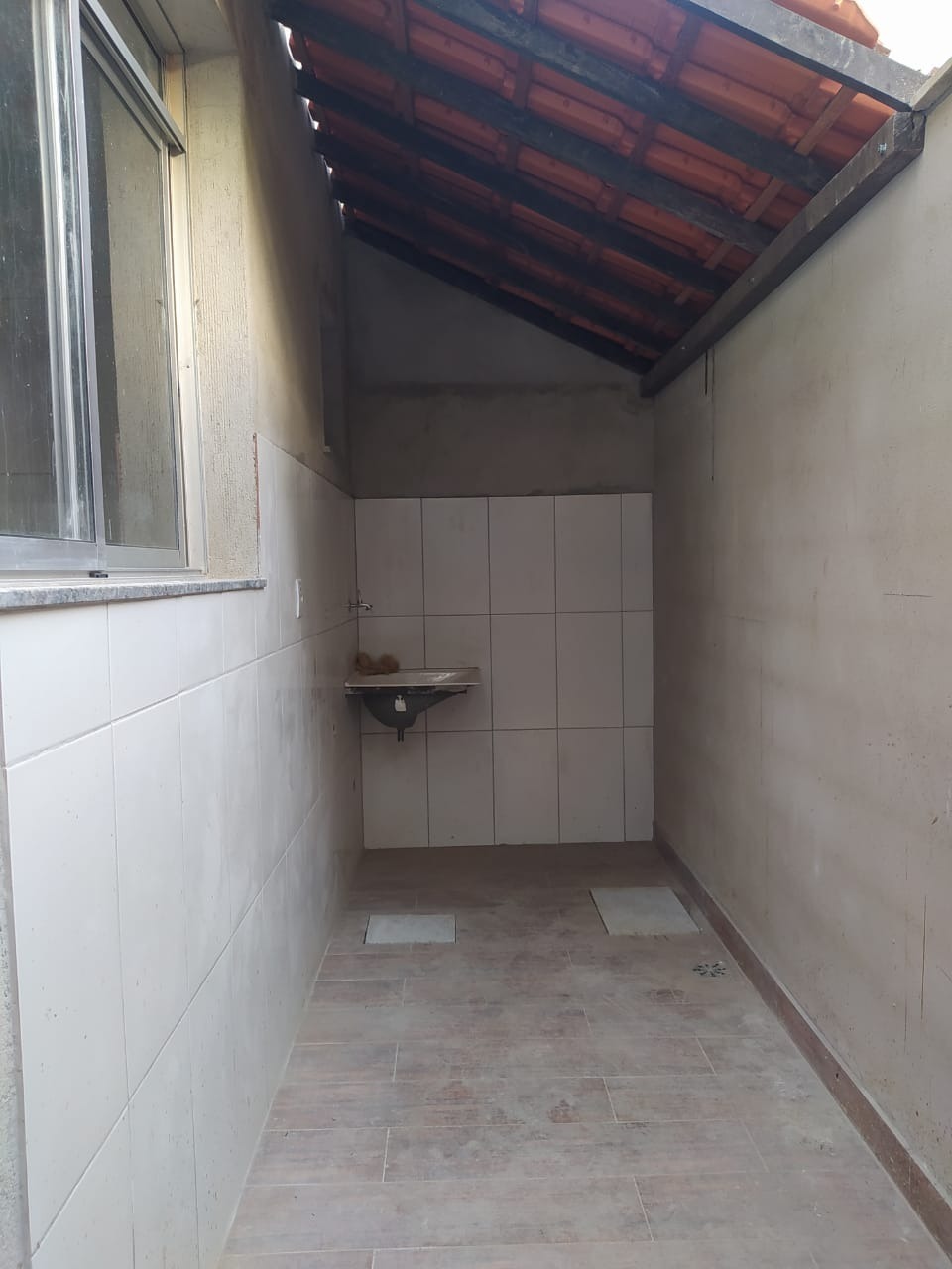 Casa à venda com 2 quartos, 70m² - Foto 7