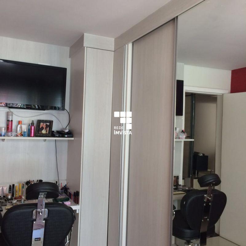 Casa à venda com 3 quartos, 380m² - Foto 10